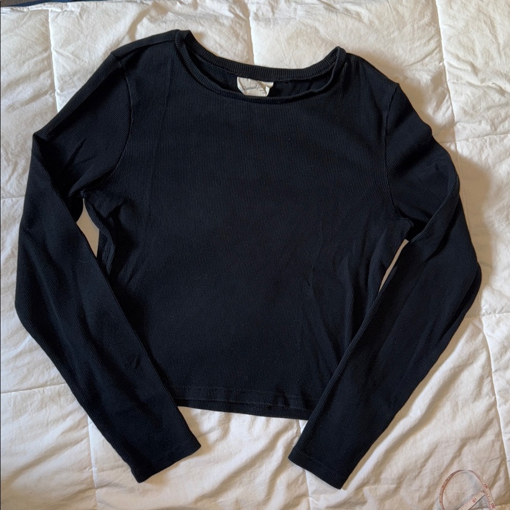 Universal Thread Black Long Sleeve Women's Tee